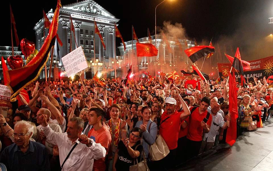 Ξέσπασε αντιρωσικό μένος στα Σκόπια: Διπλωματικό θρίλερ σε εξέλιξη – Αυτή θα είναι η απάντηση της Μόσχας